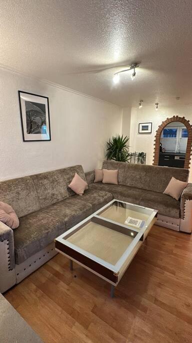 Top 3 Zimmer Appartment Bei Der Schalke Arena, Sport Und Natur Naehe Dortmund Essen Duesseldorf Oberhausen 겔젠키르헨 외부 사진